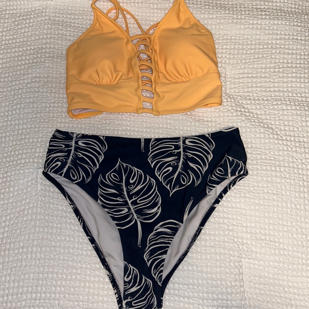 CUPSHE bikini
